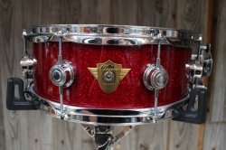DW Classic Solid Shell Maple in Red Glass